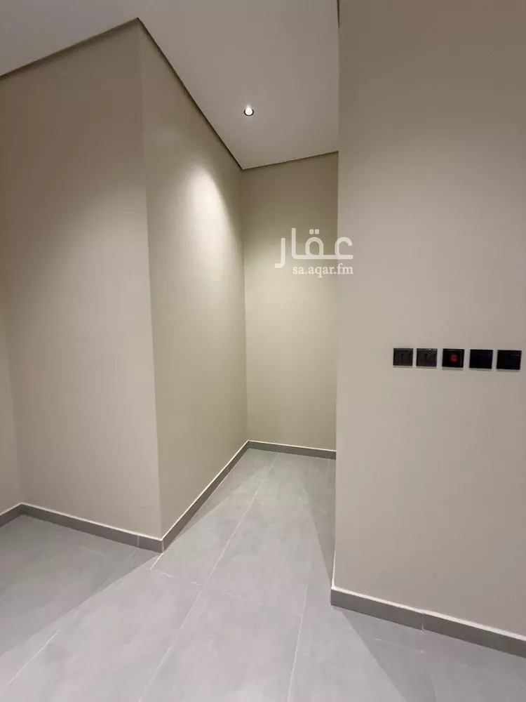 دور للبيع في شارع الحرضة, حي المنار, مدينة الرياض, منطقة الرياض 8