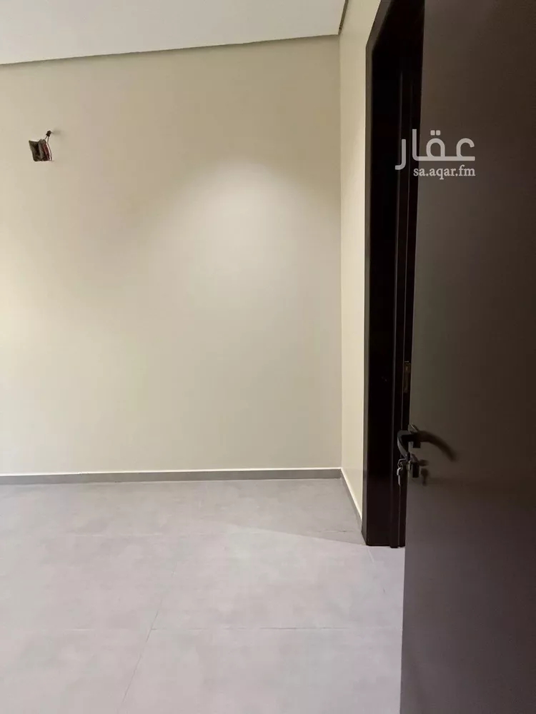 دور للبيع في شارع الحرضة, حي المنار, مدينة الرياض, منطقة الرياض صورة 4