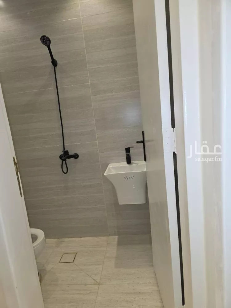 شقة للإيجار في شارع الديرية, حي الوزارات, مدينة الرياض, منطقة الرياض