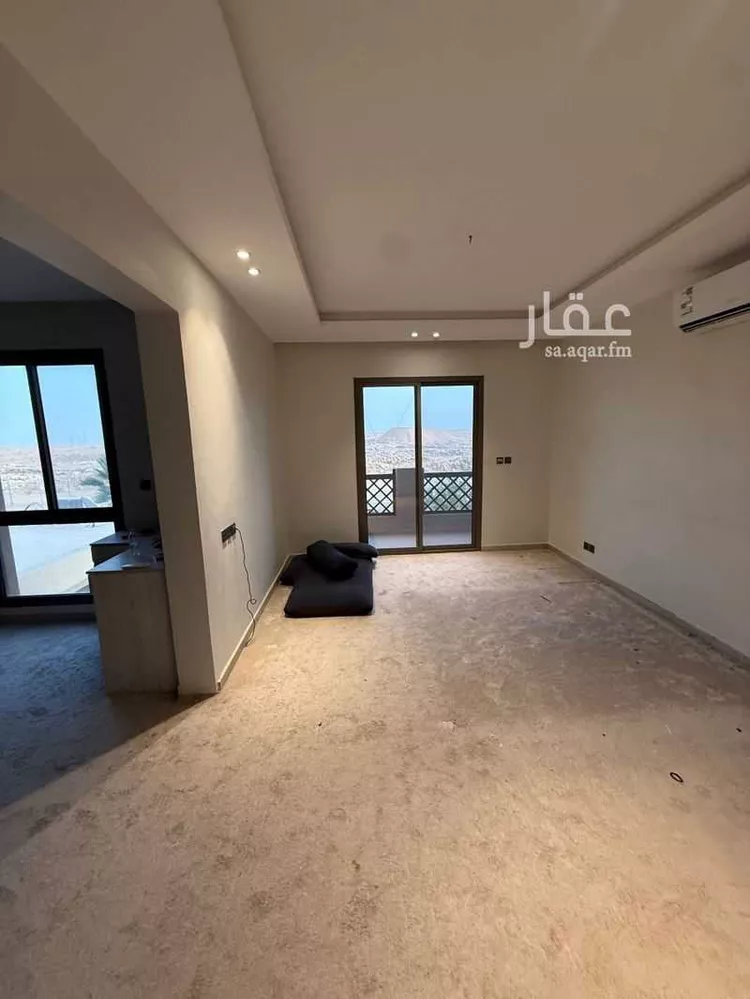 فيلا للإيجار في شارع ابي المكارم بن مفرج, حي عكاظ, مدينة الرياض, منطقة الرياض صورة 2