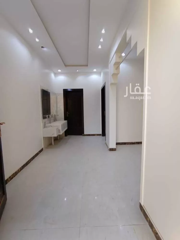 فيلا للإيجار في شارع كعب الهجري, حي عكاظ, مدينة الرياض, منطقة الرياض صورة 2