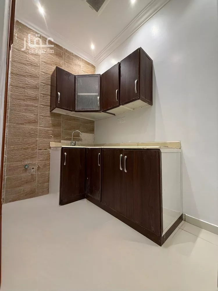 شقة للإيجار في شارع رقم 372, حي الياسمين, مدينة الرياض, منطقة الرياض صورة 4