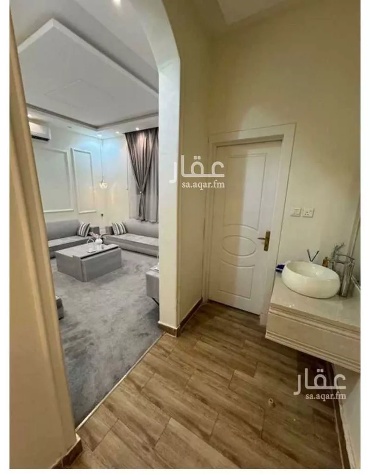 فيلا للبيع في شارع خليل الصنهاجي, حي المهدية, مدينة الرياض, منطقة الرياض صورة 2