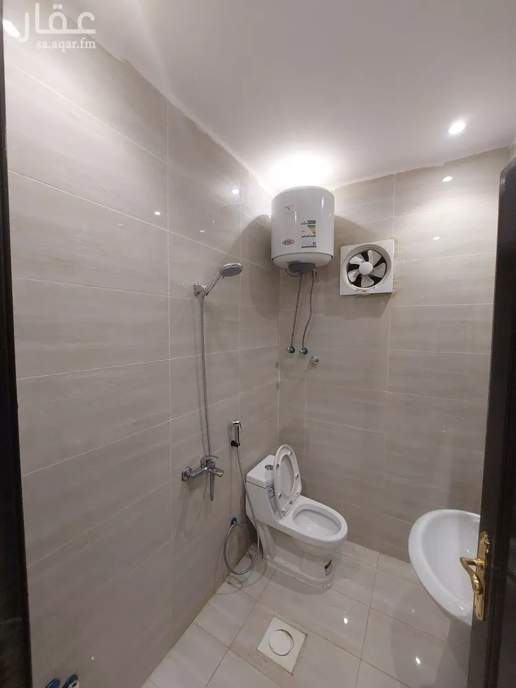 شقة للإيجار في شارع أحمد عبدالغفور عطار, حي العليا, مدينة الرياض, منطقة الرياض صورة 5