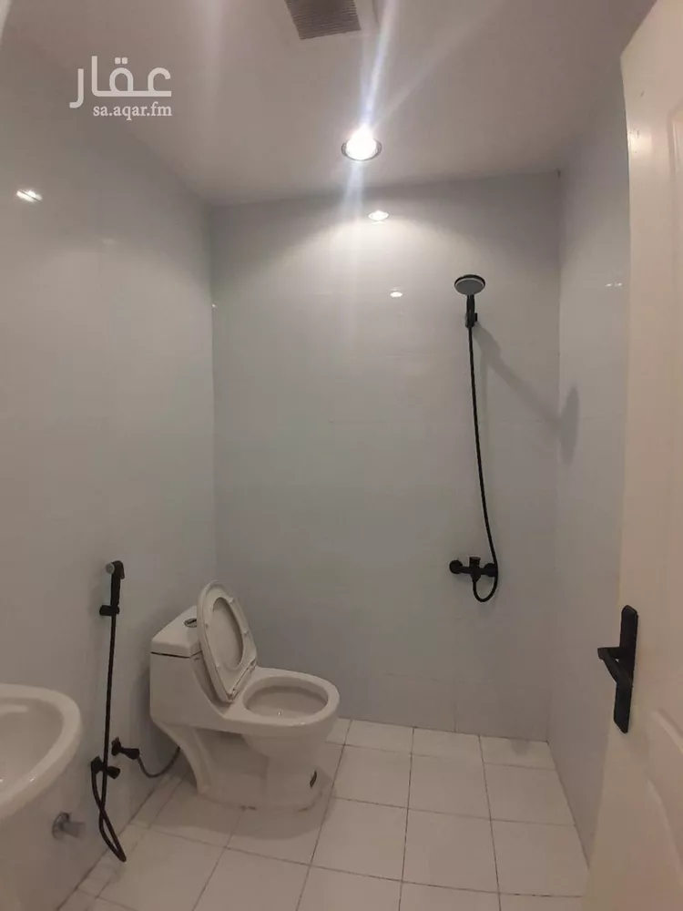 شقة للإيجار في شارع صبراتة
, حي العقيق, مدينة الرياض, منطقة الرياض صورة 5