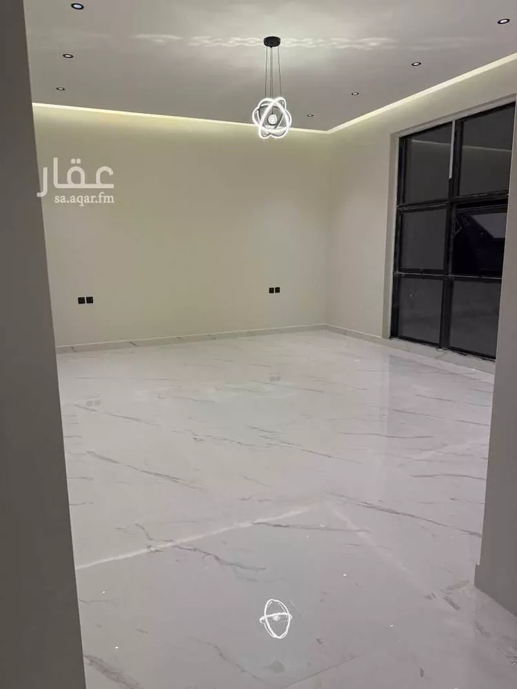 فيلا للبيع في شارع عمر بن الخطاب ، حي المنتزة ، عيون الجواء ، عيون الجواء صورة 5