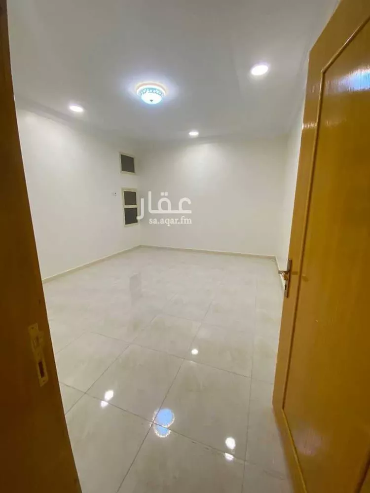 شقة للإيجار في شارع حلبس ابن زياد الطائي, حي الشفاء, مدينة خميس مشيط, منطقة عسير صورة 5