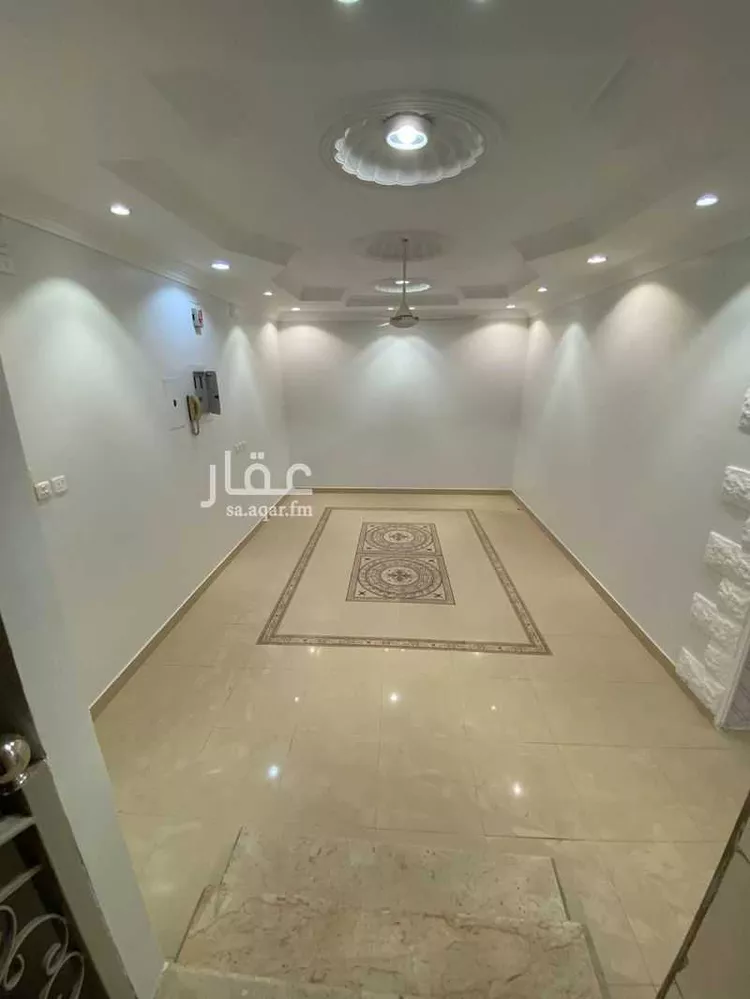 فيلا للبيع في شارع اسماء بنت مالك, حي الواحة, مدينة خميس مشيط, منطقة عسير صورة 5