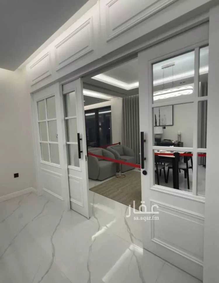 فيلا للبيع في شارع السوسن, حي المنتزة, مدينة الدمام, المنطقة الشرقية صورة 2