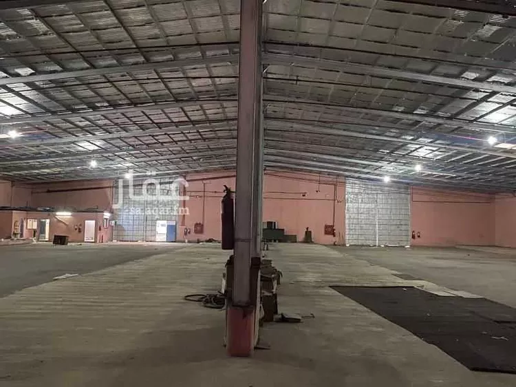مستودع للإيجار في شارع شارع الملك فهد, حي الغويلا, مدينة نجران, منطقة نجران صورة 3