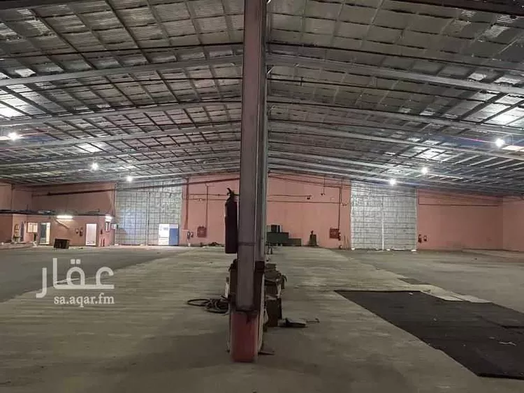 مستودع للبيع في شارع شارع الملك فهد, حي الغويلا, مدينة نجران, منطقة نجران صورة 2