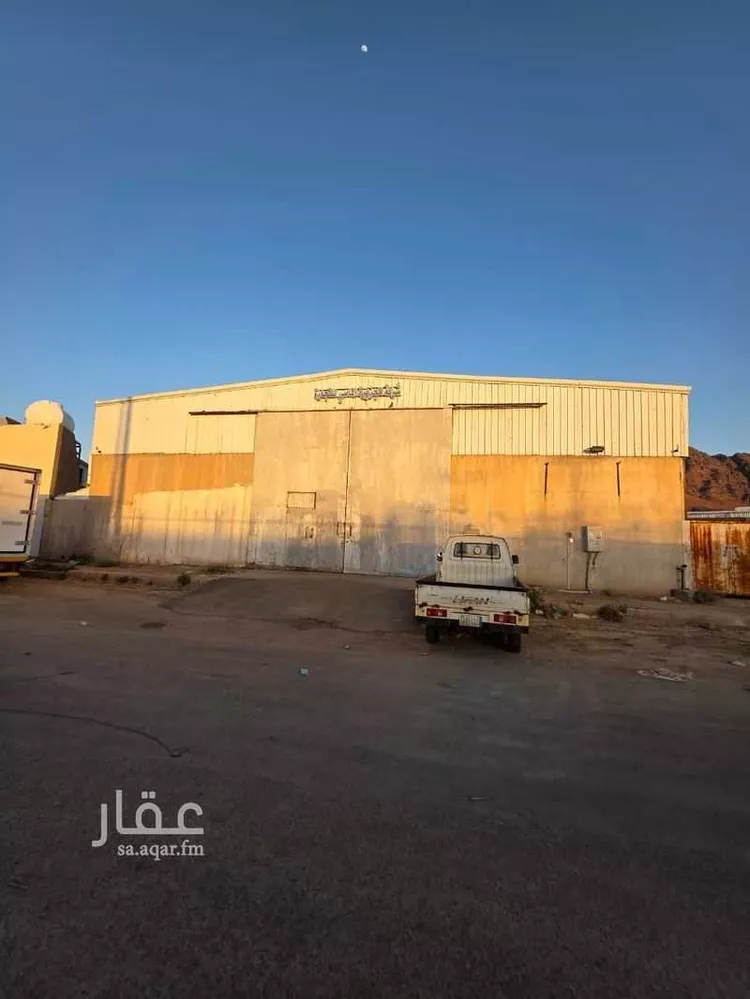 Warehouse for Rent in Medina Al Ghabah صورة 2