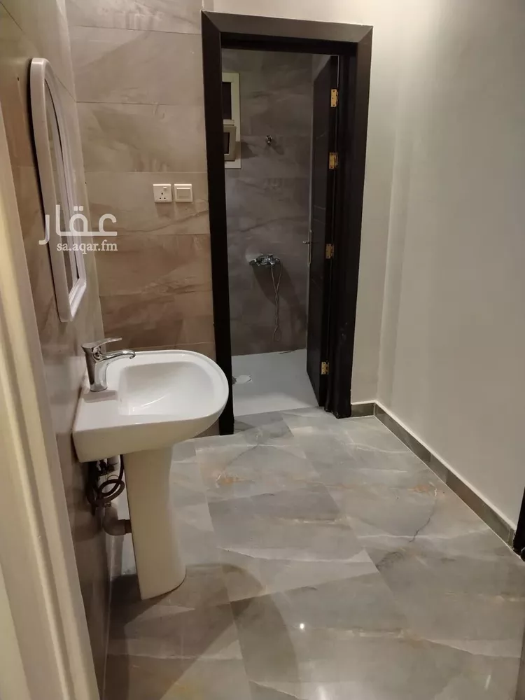 شقة للإيجار في شارع عبدالله بن شهيوين, حي الملقا, مدينة الرياض, منطقة الرياض صورة 5