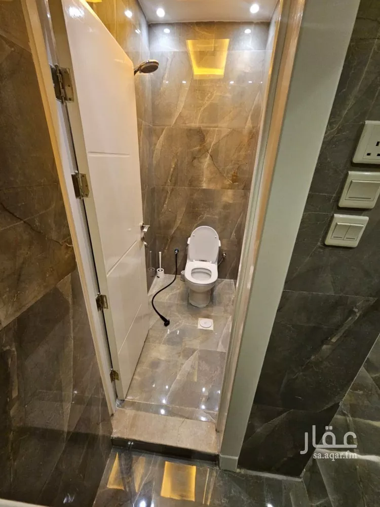 عمارة للإيجار في شارع مدينة الزايد, حي العقيق, مدينة الرياض, منطقة الرياض صورة 2