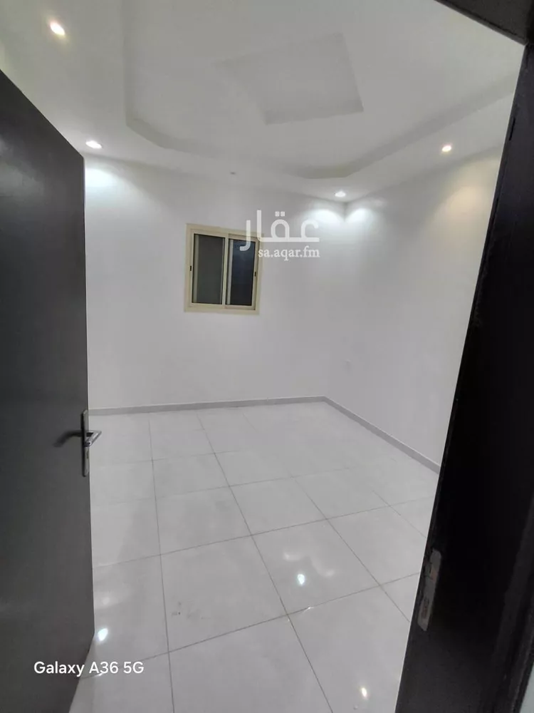 شقة للإيجار في شارع الشيخ عبدالله بن جبرين, حي القيروان, مدينة الرياض, منطقة الرياض صورة 2