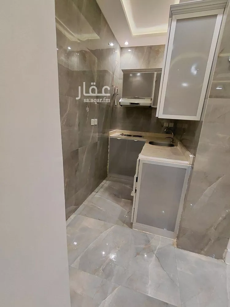 شقة للإيجار في شارع عبدالله بن شهيوين, حي الملقا, مدينة الرياض, منطقة الرياض صورة 2