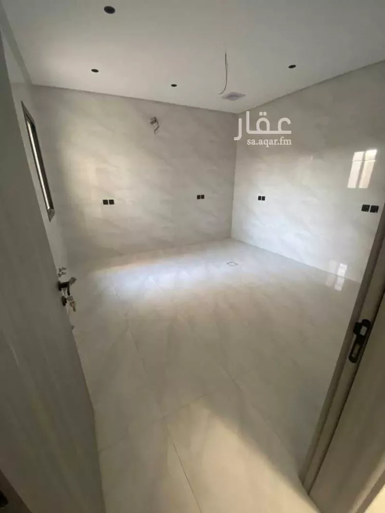 فيلا للبيع في شارع عبدالله بن مزيد, حي القرينية, مدينة جدة, منطقة مكة المكرمة 19