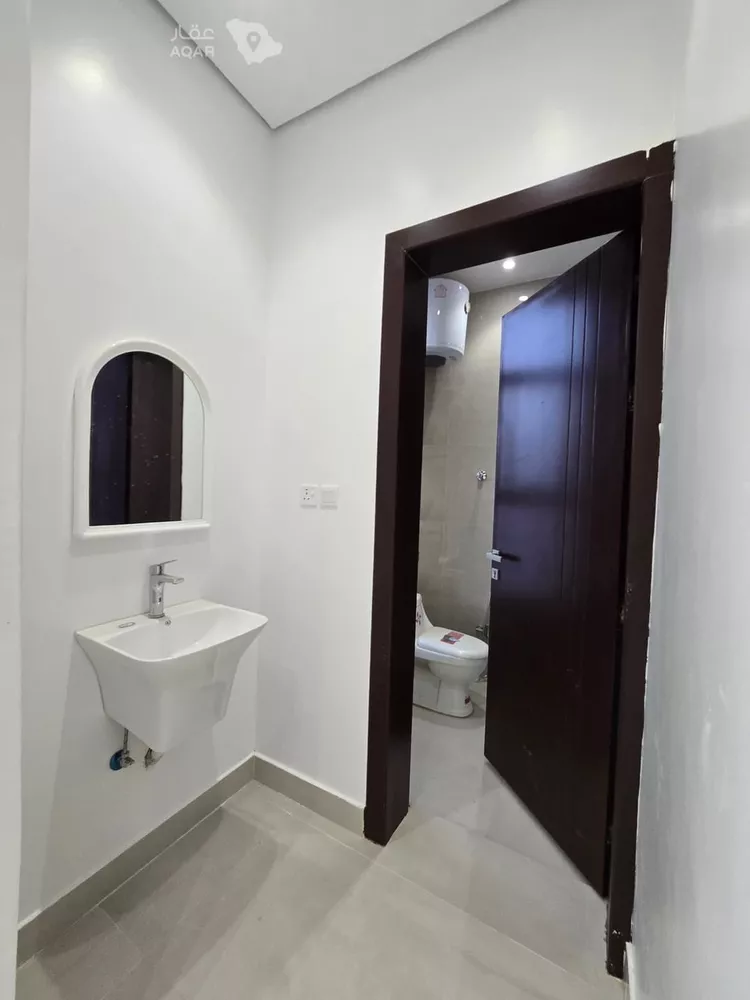 دور للبيع في شارع ابن الزهري, حي الشفاء, مدينة الرياض, منطقة الرياض 5