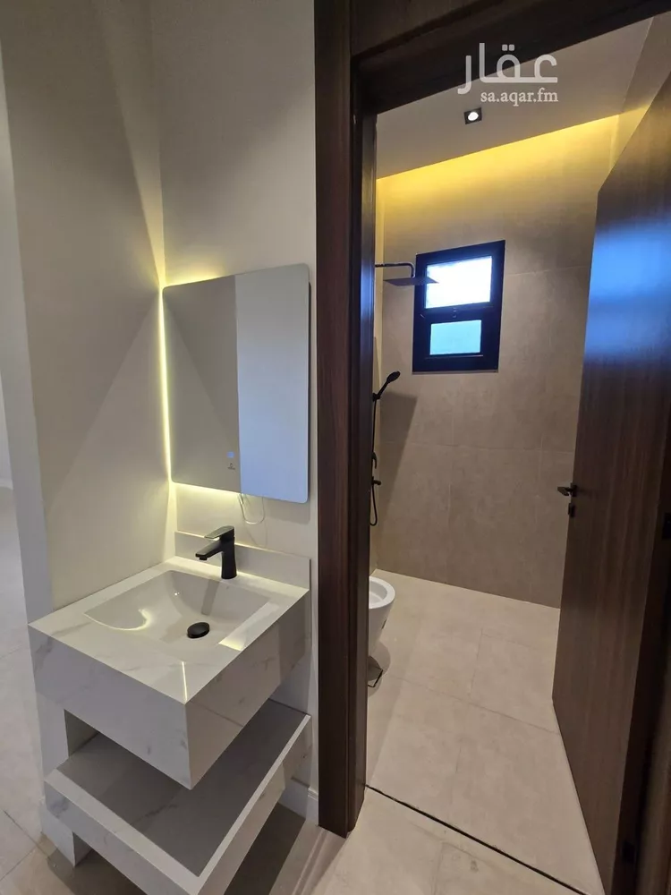 فيلا للبيع في شارع الدقائق, حي شبرا, مدينة الرياض, منطقة الرياض صورة 3