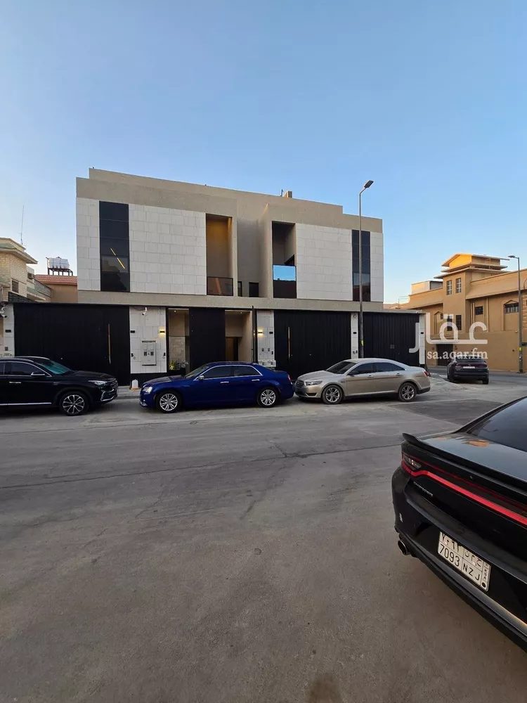 فيلا للبيع في شارع الدقائق, حي شبرا, مدينة الرياض, منطقة الرياض