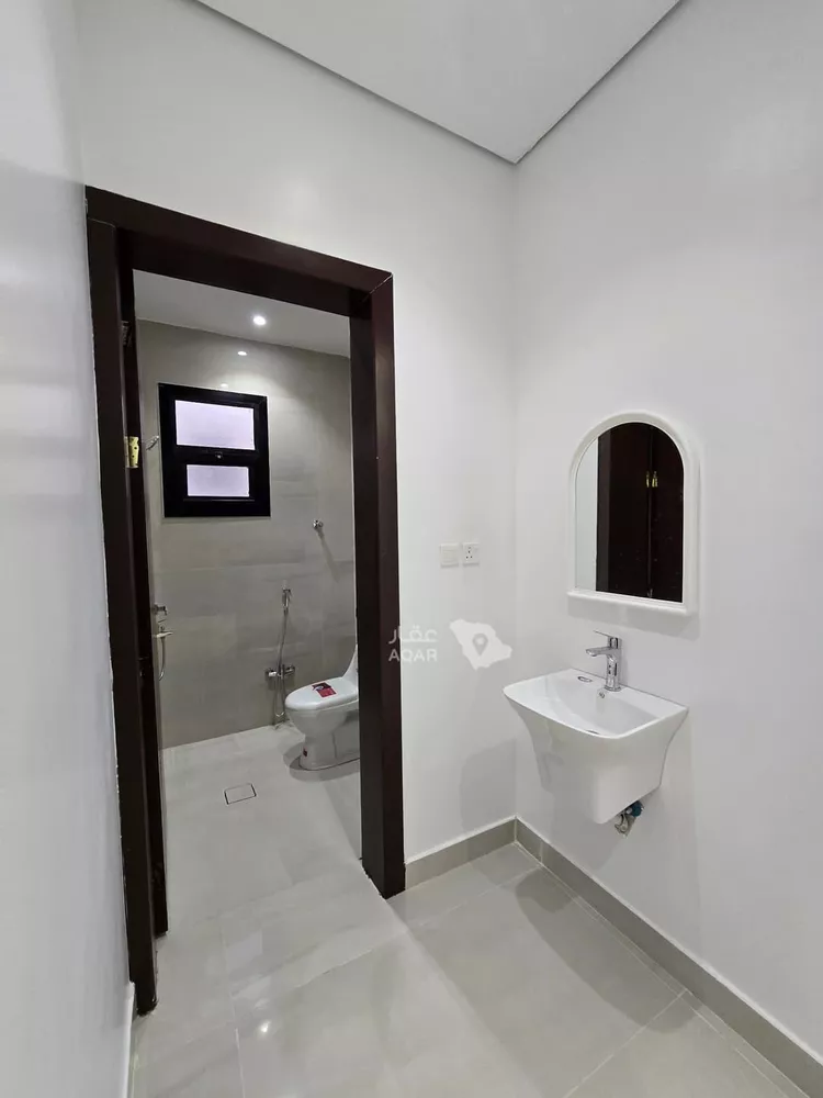 دور للبيع في شارع ابن الزهري, حي الشفاء, مدينة الرياض, منطقة الرياض 11