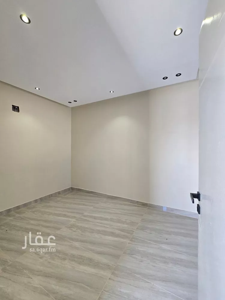 فيلا للبيع في شارع زهير بن قيس, حي العريجاء الغربي, مدينة الرياض, منطقة الرياض صورة 3