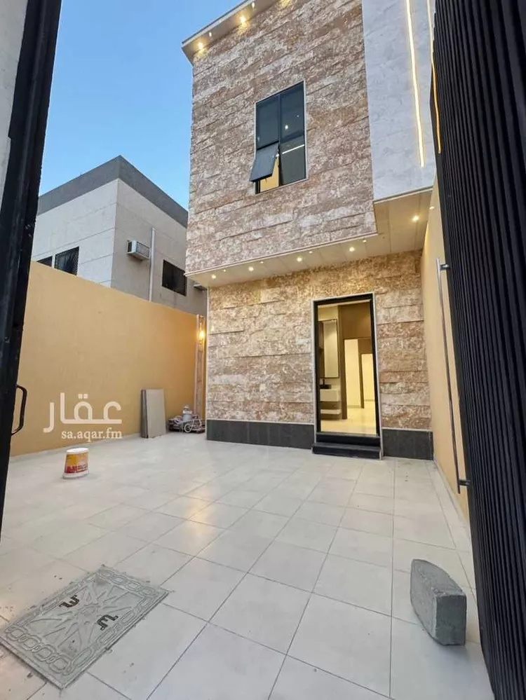 دور للبيع في شارع إسماعيل بن أبي البشر, حي العريجاء الغربي, مدينة الرياض, منطقة الرياض صورة 3