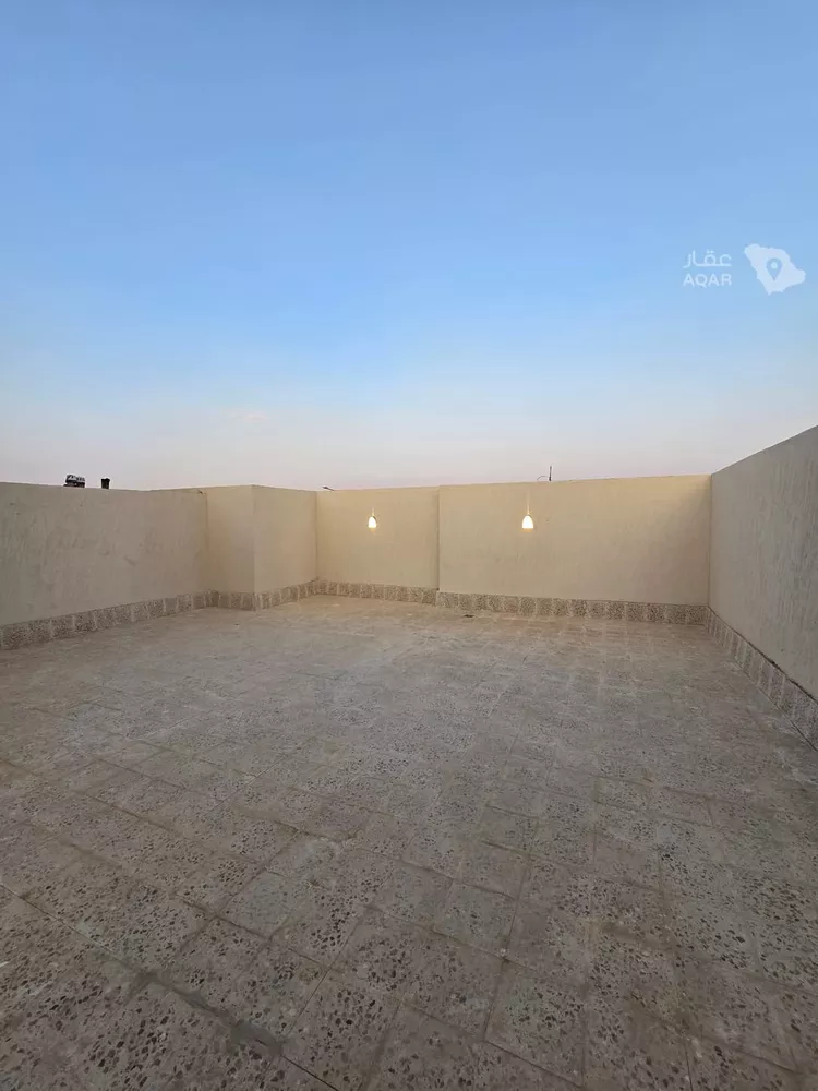 فيلا للبيع في شارع الحسين الحموي, حي طويق, مدينة الرياض, منطقة الرياض 18