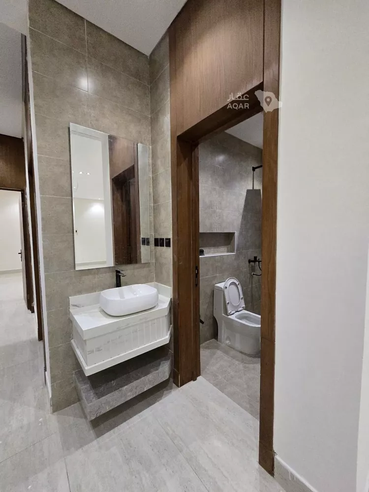 Floor for Sale in Riyadh Tuwaiq 14