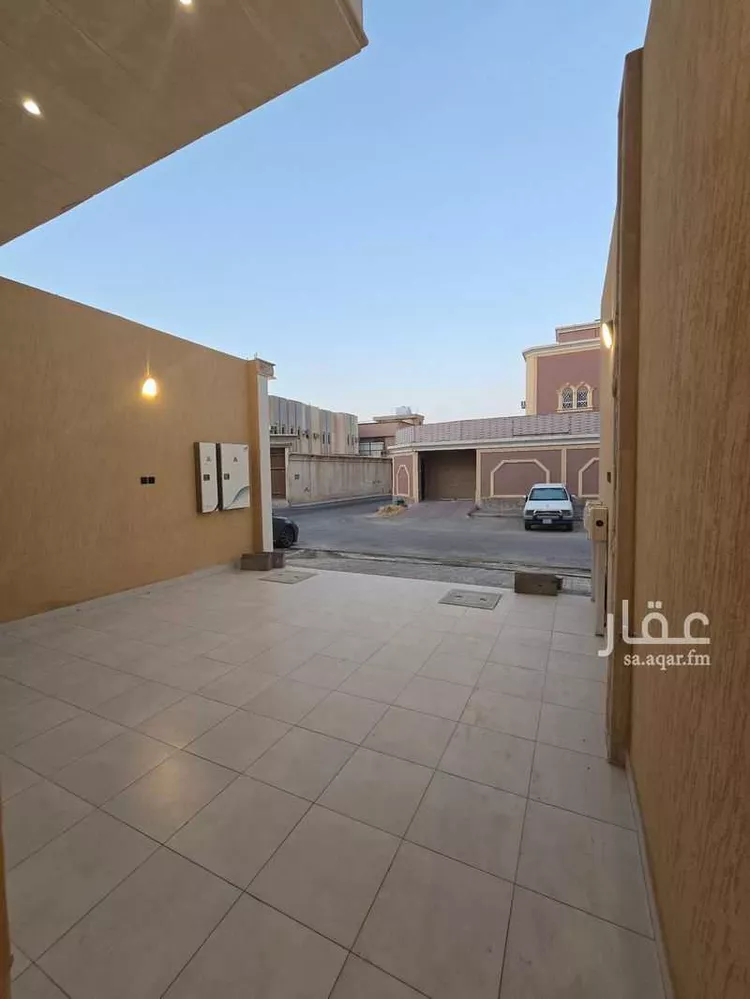 دور للبيع في شارع مهرة, حي العريجاء الغربي, مدينة الرياض, منطقة الرياض 8