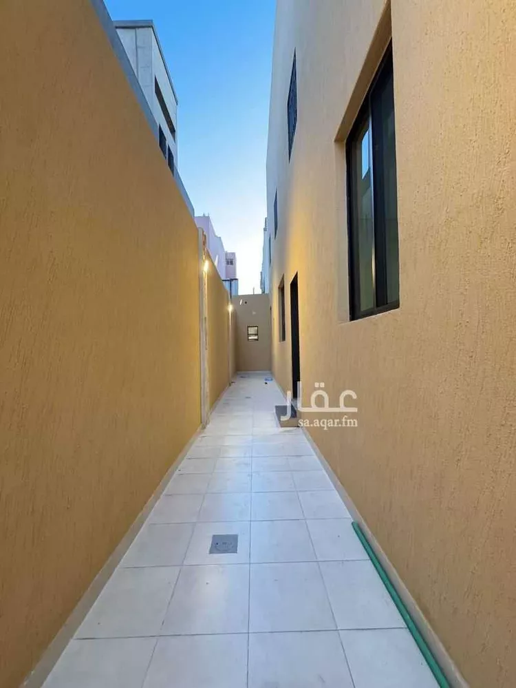دور للبيع في شارع إسماعيل بن أبي البشر, حي العريجاء الغربي, مدينة الرياض, منطقة الرياض صورة 4