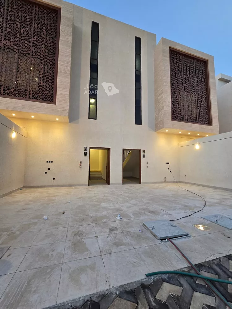Floor for Sale in Riyadh Tuwaiq صورة 3