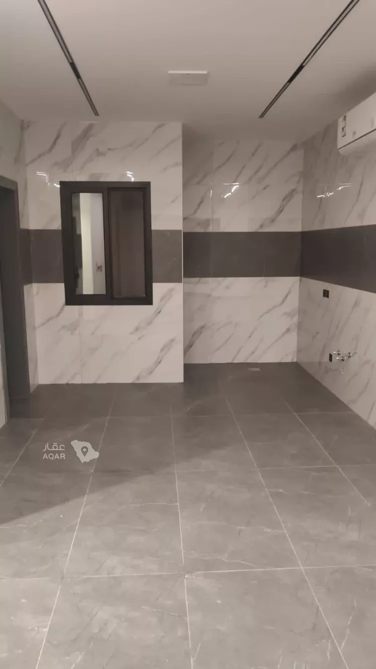Floor for Rent in Riyadh Al Arid 4