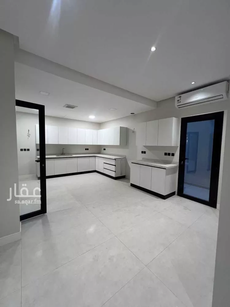 فيلا للإيجار في شارع يحيى بن قزعة القرشي, حي العارض, مدينة الرياض, منطقة الرياض صورة 4