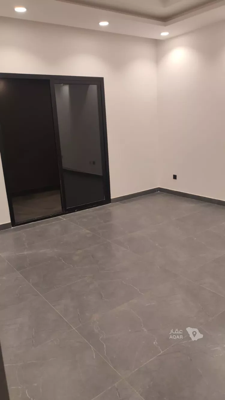 Floor for Rent in Riyadh Al Arid 3