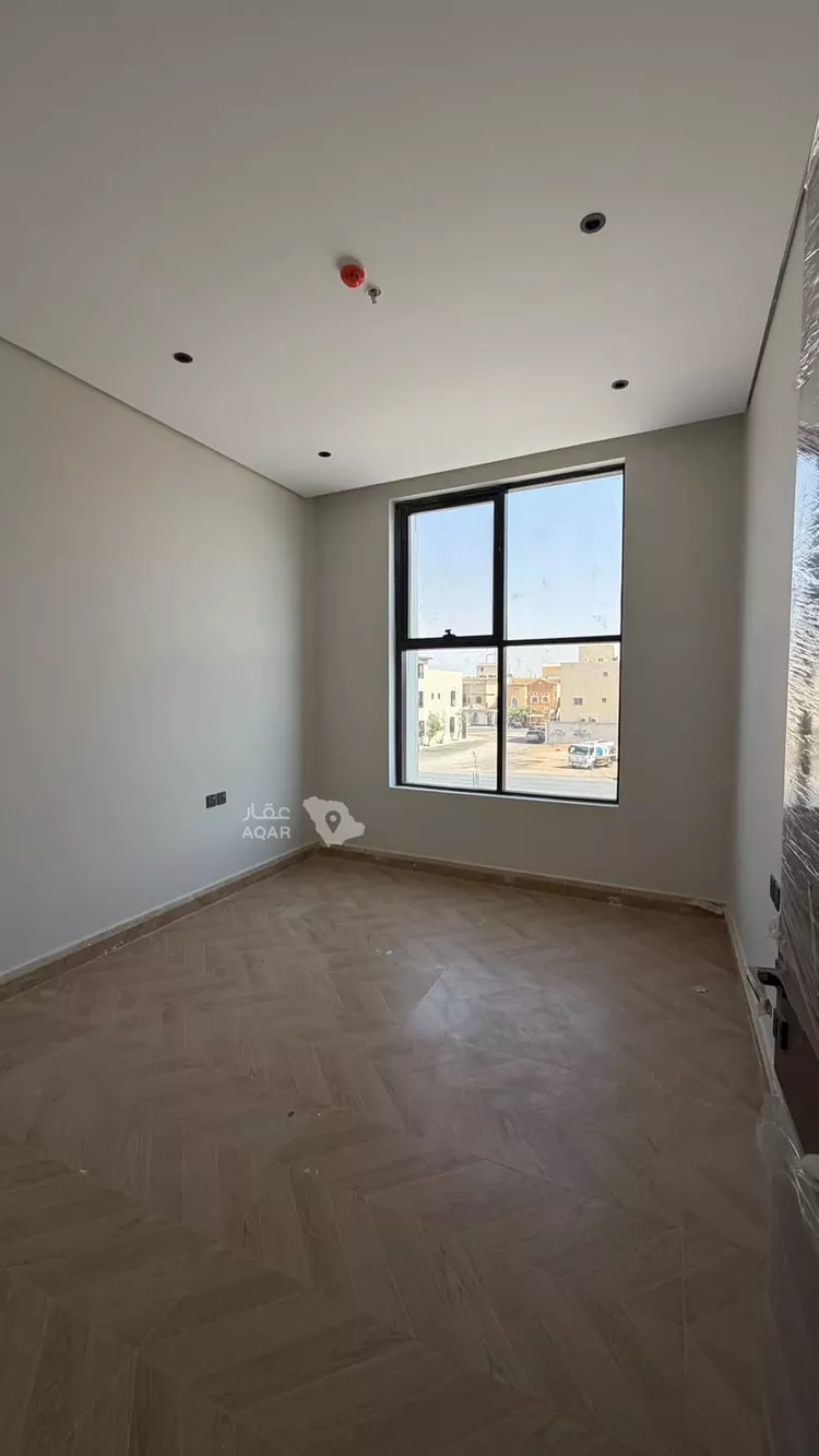 عمارة للإيجار في شارع عسير, حي ظهرة لبن, مدينة الرياض, منطقة الرياض 18
