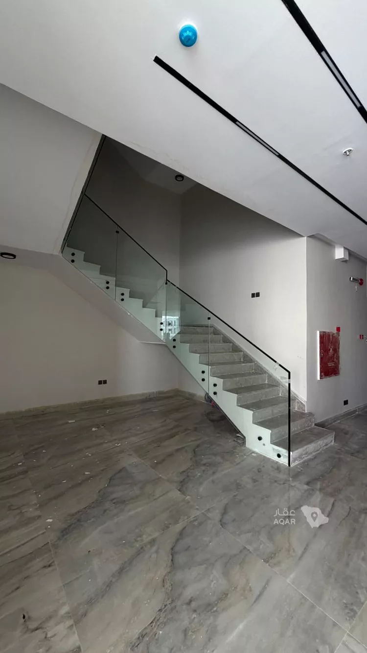 عمارة للإيجار في شارع عسير, حي ظهرة لبن, مدينة الرياض, منطقة الرياض 7