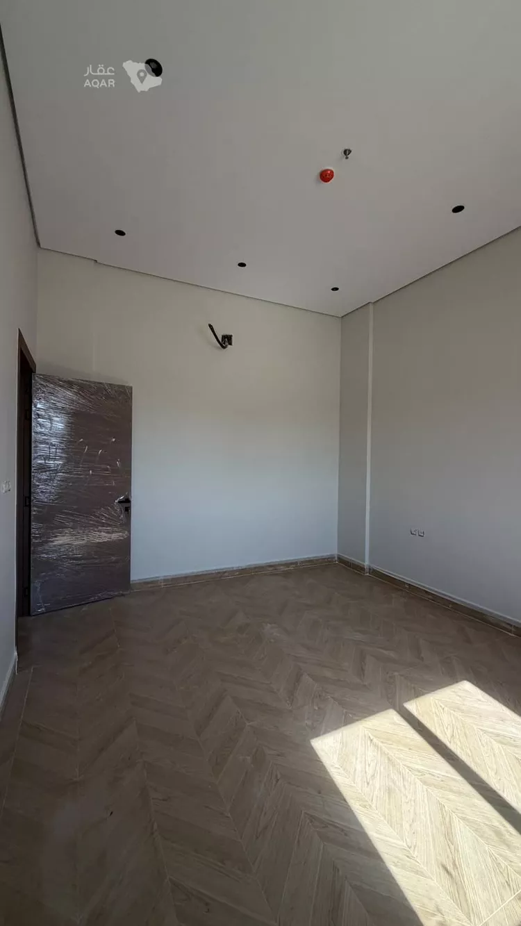 عمارة للإيجار في شارع عسير, حي ظهرة لبن, مدينة الرياض, منطقة الرياض 16