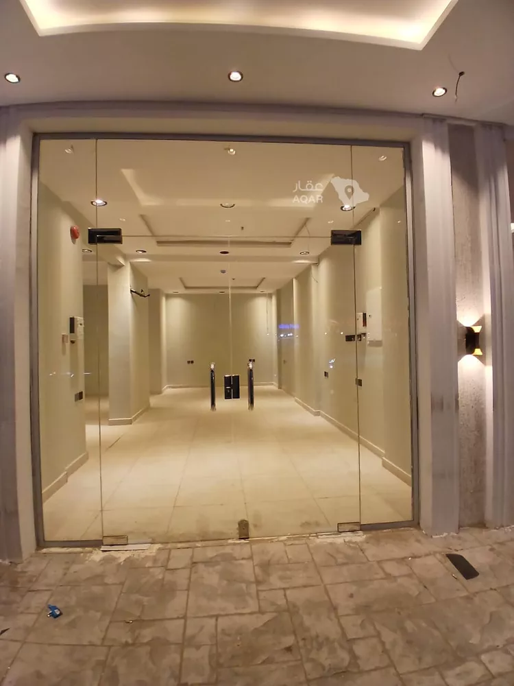 Shop for Rent in Jeddah Al Bawadi ุตูุฑุฉ 2
