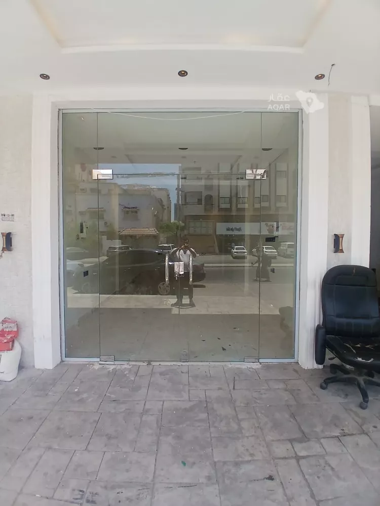 Shop for Rent in Jeddah Al Bawadi ุตูุฑุฉ 3