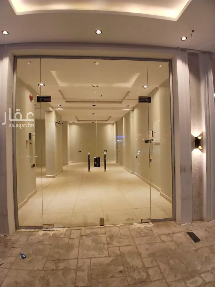 Shop for Rent in Jeddah Al Bawadi صورة 3