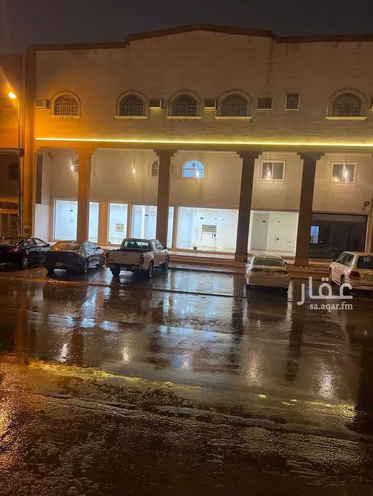 مكتب تجاري للإيجار في شارع سعد بن معاذ, حي الفيصلية, مدينة الدرعية, منطقة الرياض صورة 3