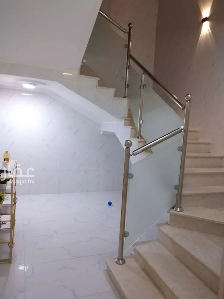 فيلا للبيع في شارع سلم بن ميمون, حي السلام, مدينة المدينة المنورة, منطقة المدينة المنورة صورة 3