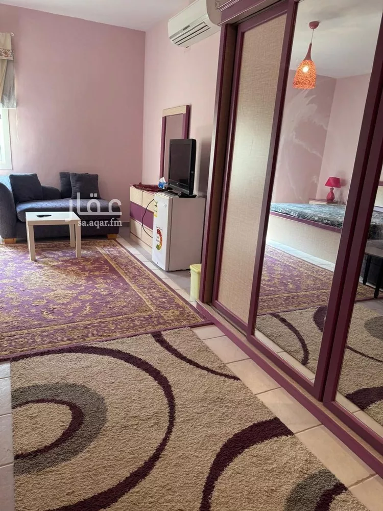 فيلا للإيجار في شارع عبدالله السرخسي, حي الرانوناء, مدينة المدينة المنورة, منطقة المدينة المنورة صورة 2