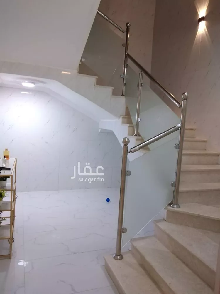 فيلا للبيع في شارع سلم بن ميمون, حي السلام, مدينة المدينة المنورة, منطقة المدينة المنورة صورة 2
