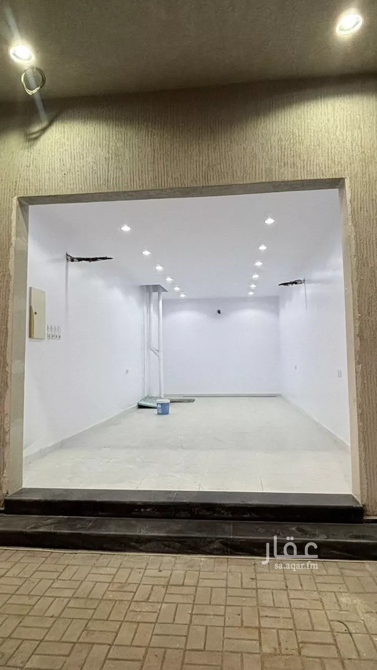 Shop for Rent in Medina As Salam
