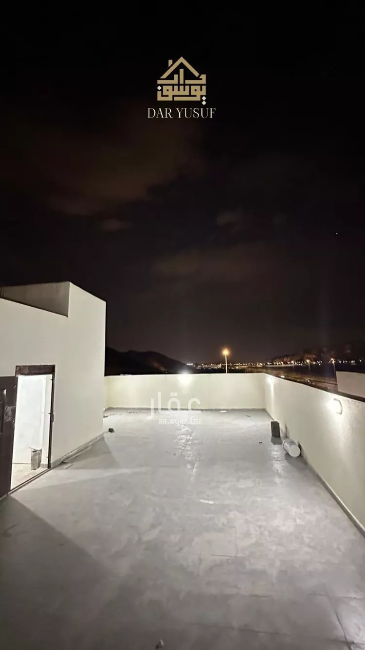محل للإيجار في شارع بدر الدين بن عسال الدمشقي, حي الملك فهد, مدينة المدينة المنورة, منطقة المدينة المنورة 12