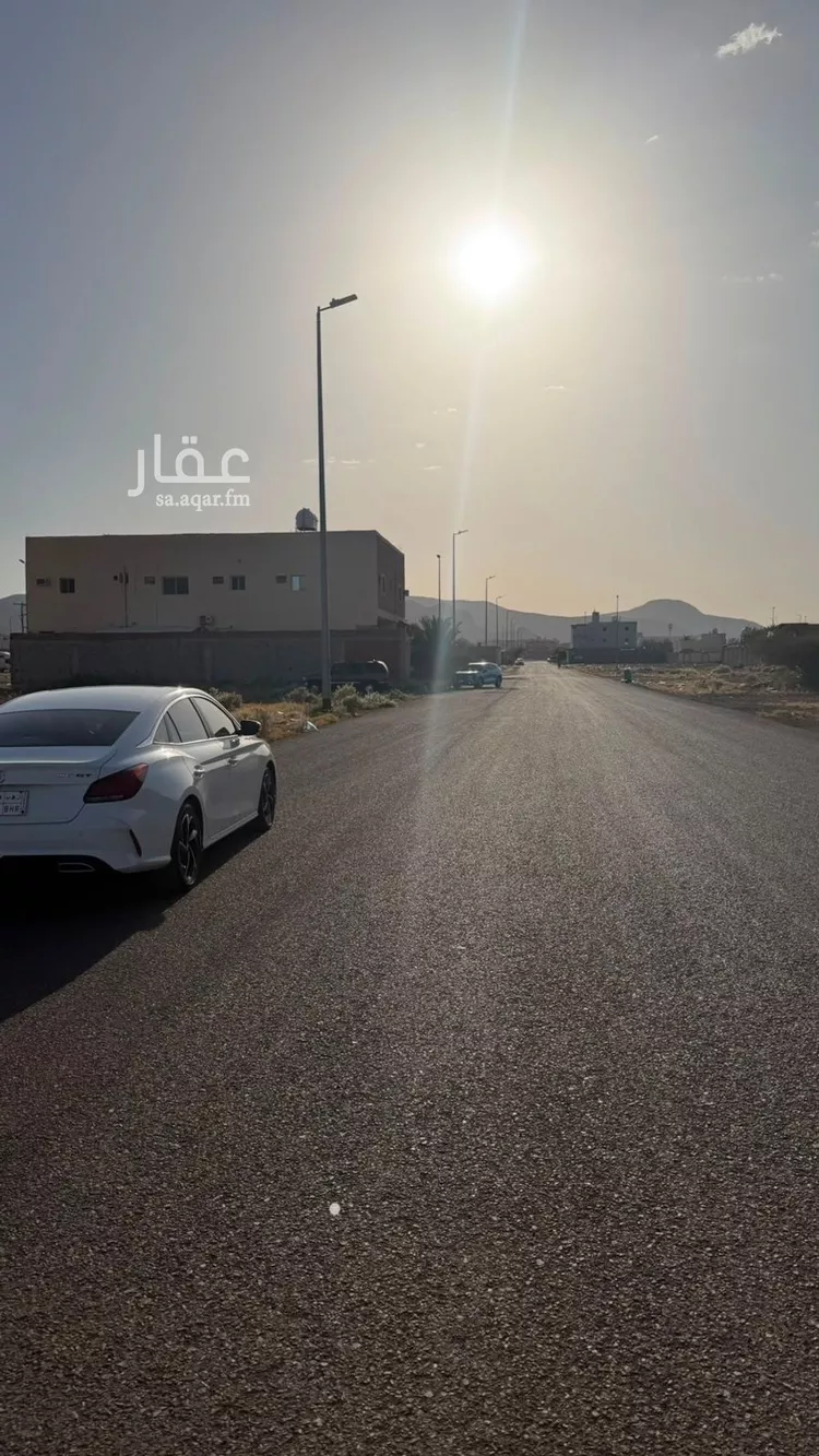 أرض للبيع في شارع  البويطي, حي العزيزية, مدينة المدينة المنورة, منطقة المدينة المنورة صورة 3