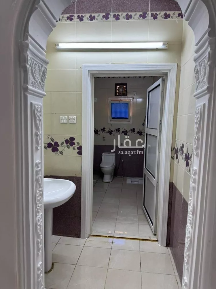 شقة للإيجار في شارع عبدالله ابن عبدالرحمن ابن حاطب, حي العزيزية, مدينة المدينة المنورة, منطقة المدينة المنورة صورة 2