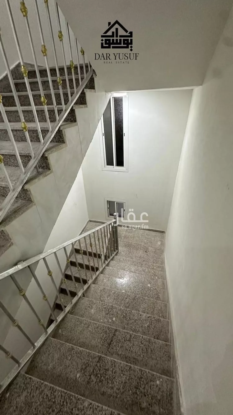 محل للإيجار في شارع بدر الدين بن عسال الدمشقي, حي الملك فهد, مدينة المدينة المنورة, منطقة المدينة المنورة 11